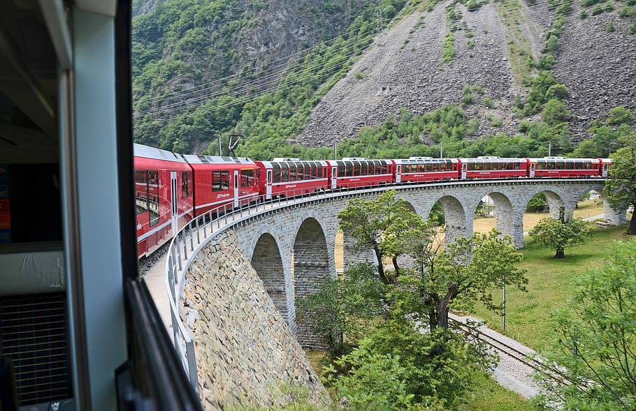 Navigating Switzerland's Public Transportation System: A Comprehensive 